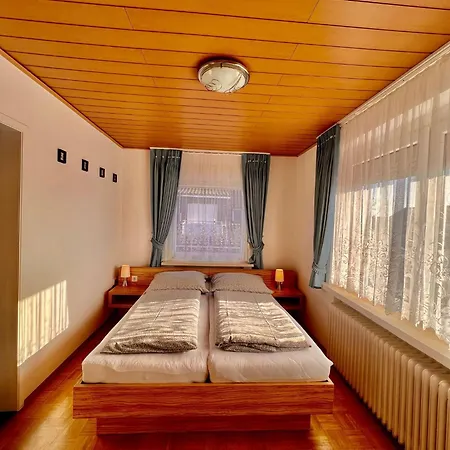 Dang Guest house